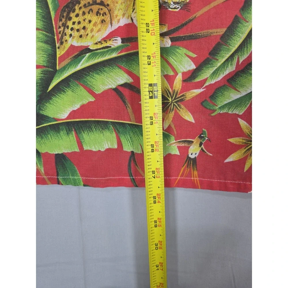Red Cheetah Print Button Down Men Shirt Large Animal Short Sleeve Oceanaire‎